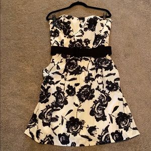 Loft strapless dress with belt